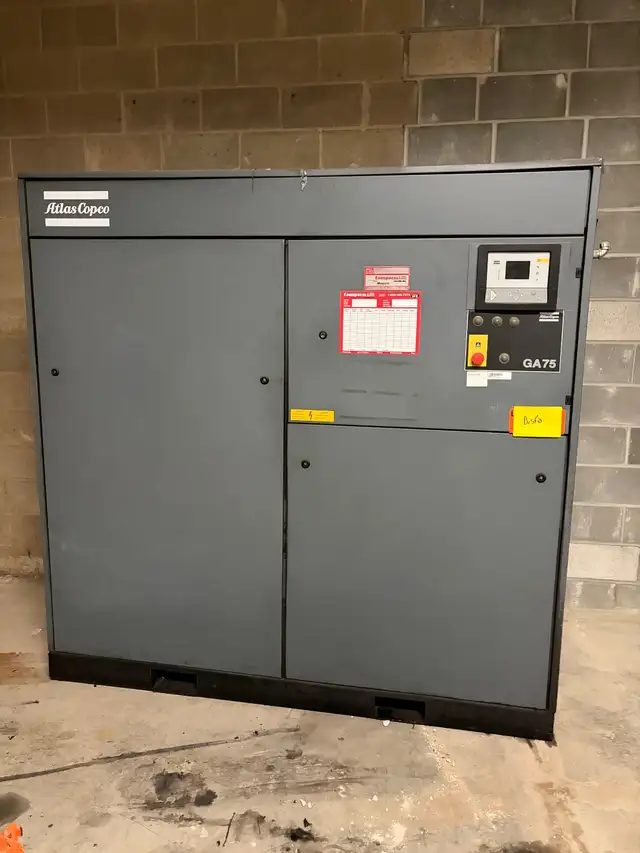 Compresseur Atlas Copco GA75 100HP compressor in Other in Drummondville - Image 2