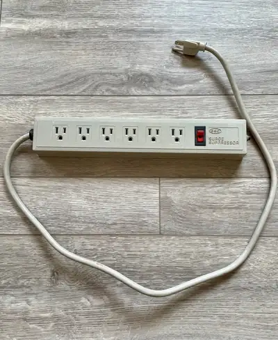 power bar / surge protector, View more