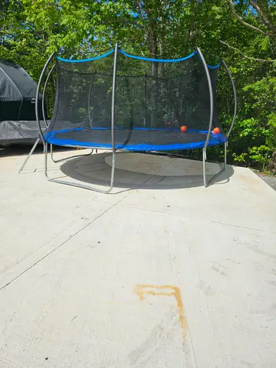 NEW 14 ft Trampoline, View more