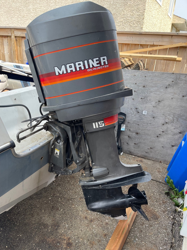 1986 Mariner 115 Outboard in Powerboats & Motorboats in Fort McMurray - Image 2