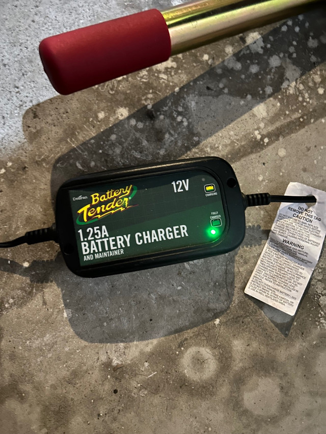 Motorcycle Battery tender in Other in Windsor Region
