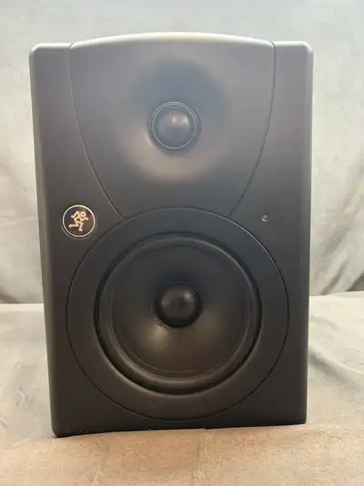 Mackie MR5 Active Studio Monitor (single) w/power cord, View more