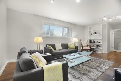 * Fully Furnished, - all utilities included! * Bright and spacious side/basement furnished suite in...