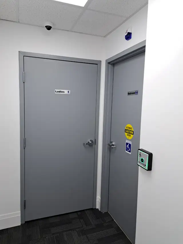 AMITY OFFICES IN CHURCHILL MEADOWS, MISSISSAUGA in Commercial & Office Space for Rent in Oakville / Halton Region - Image 10