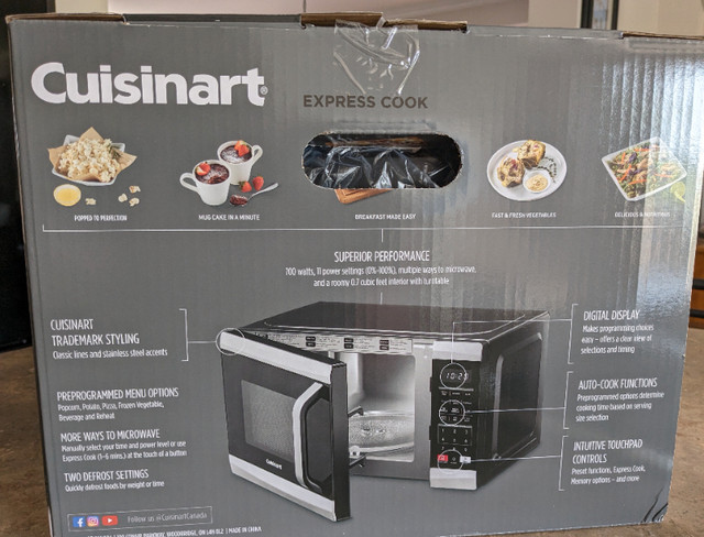 CUISINART MICROWAVE OVEN in Microwaves & Cookers in Petawawa - Image 2