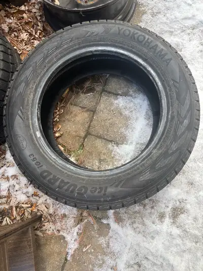 Yokohama winter tires used half of season it’s like new