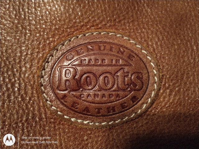 Original Genuine Roots bag from Yonge St. Roots Store not online in Women's - Bags & Wallets in City of Toronto