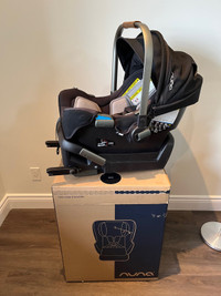 Nuna Pipa infant car seat Caviar