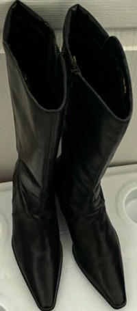 Lady’s Leather High Boots Size 7