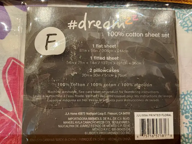 2 Cotton Fitted Bed Sheets sets in Bedding in Markham / York Region - Image 5