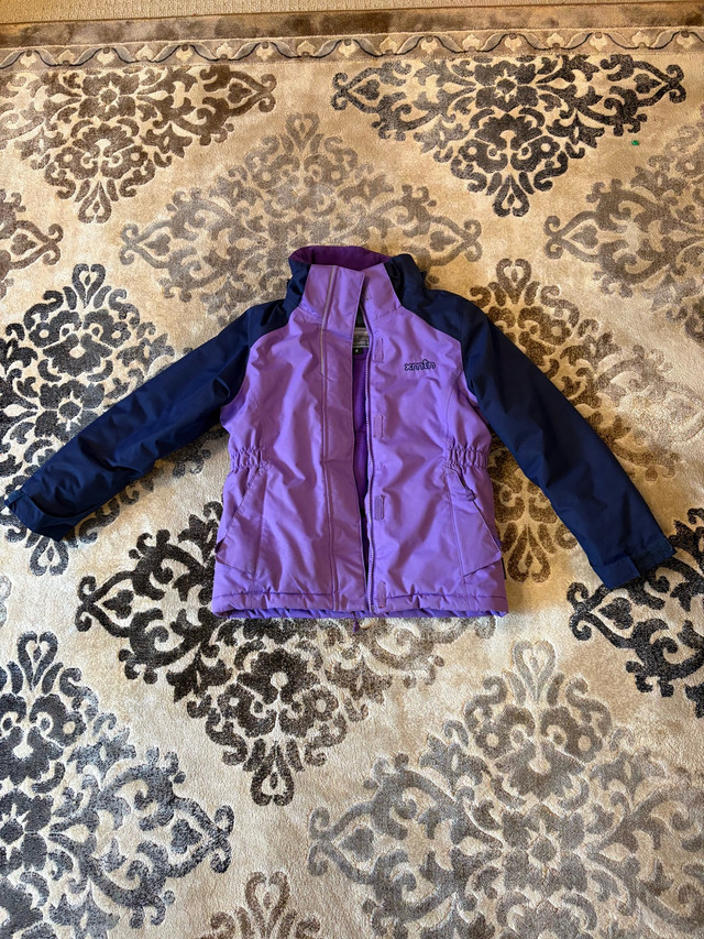 Kids Xmtn Snowsuit (approx age 7-9) Size 8 in Kids & Youth in Edmonton - Image 2