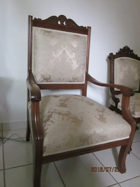 A Set of  3 Living Room  Antique Chairs in Chairs & Recliners in Vancouver - Image 4