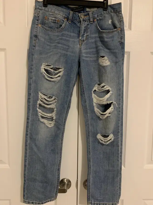 Ripped jeans (size 4) in Women's - Bottoms in City of Toronto - Image 2