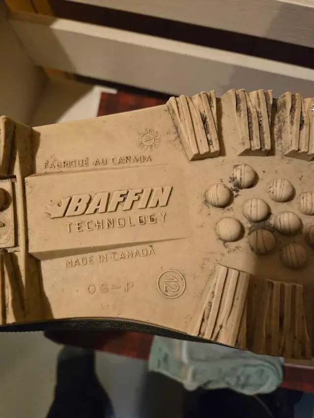 baffin mens work boots for winter  in Men's Shoes in Medicine Hat - Image 5