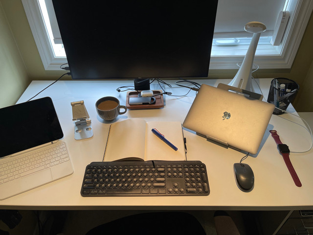 Herman Miller - Motia Sit-To-Stand desk in Desks in Kitchener / Waterloo
