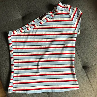 Y2K Off the shoulder Top Size medium Striped All American girl look By Blue Threads