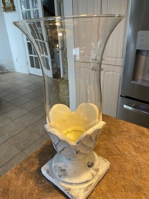 Distressed Ceramic and Glass Hurricane Candle Holder in Arts & Collectibles in Gatineau - Image 3