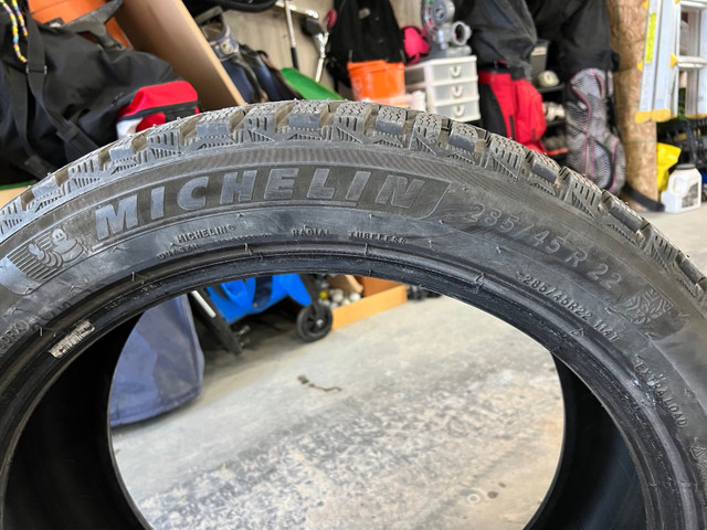 Studded Snow Tires in Tires & Rims in Winnipeg