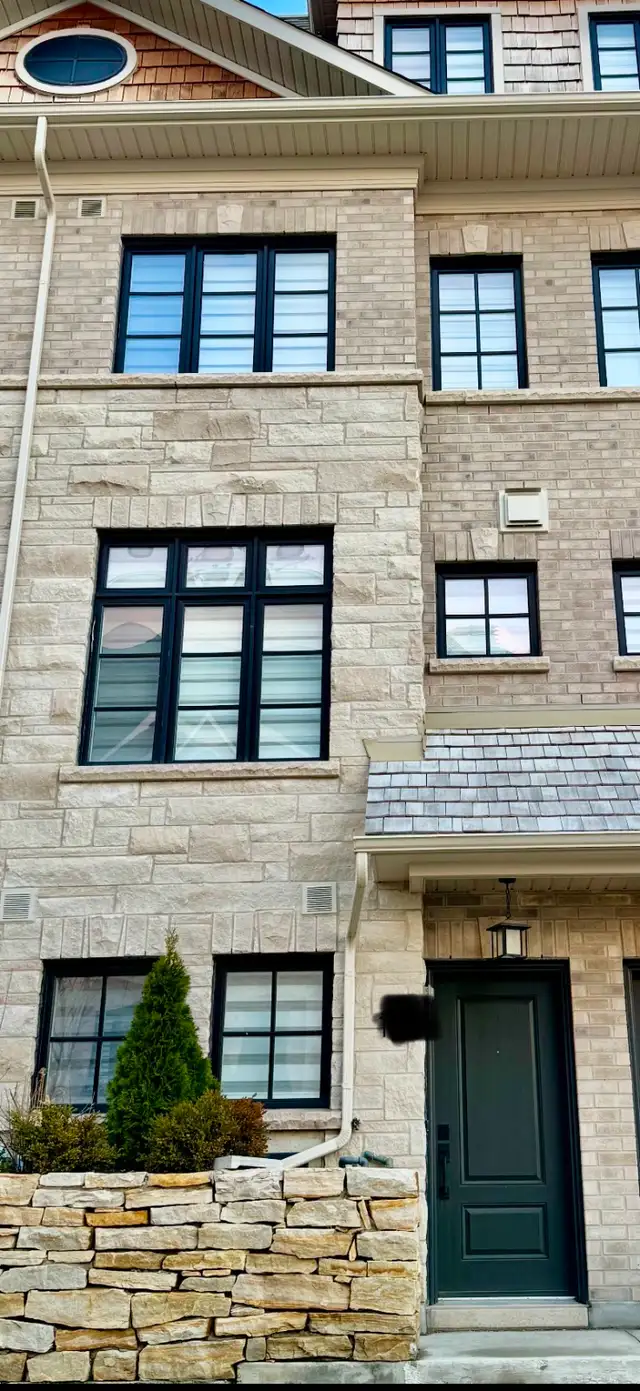 HOME FOR RENT IN STREETSVILLE in Long Term Rentals in Mississauga / Peel Region - Image 14