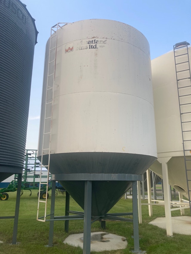 Hopper Bins Farming Equipment Red Deer Kijiji