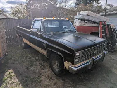 1984 C10 picked up in the summer and got on the road running then front transmission seal blew out,...