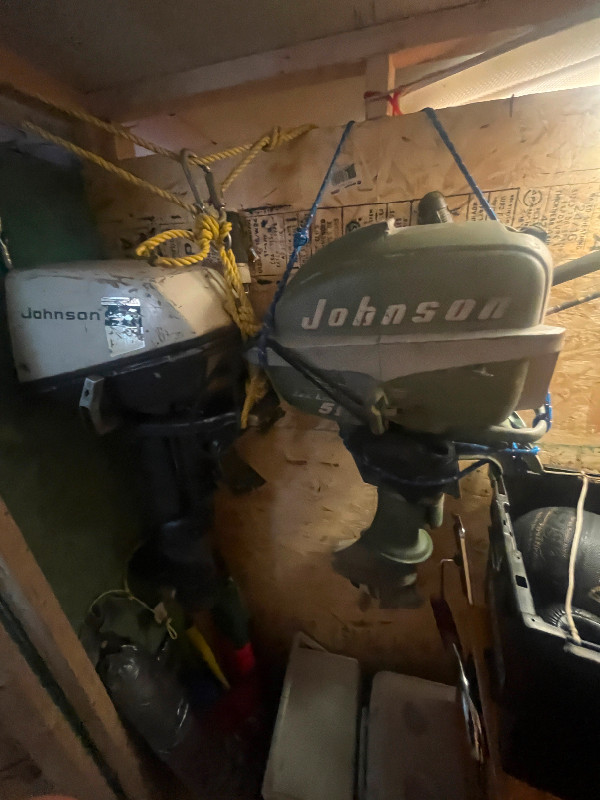 2 moteurs de bateaux Johnson 6 et 5 1/3 dans Remorques, pièces et accessoires pour bateaux  à Longueuil/Rive Sud - Image 4