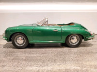 1:18 Diecast Burago 1961 Porsche 356 B Speedster Green NB 1