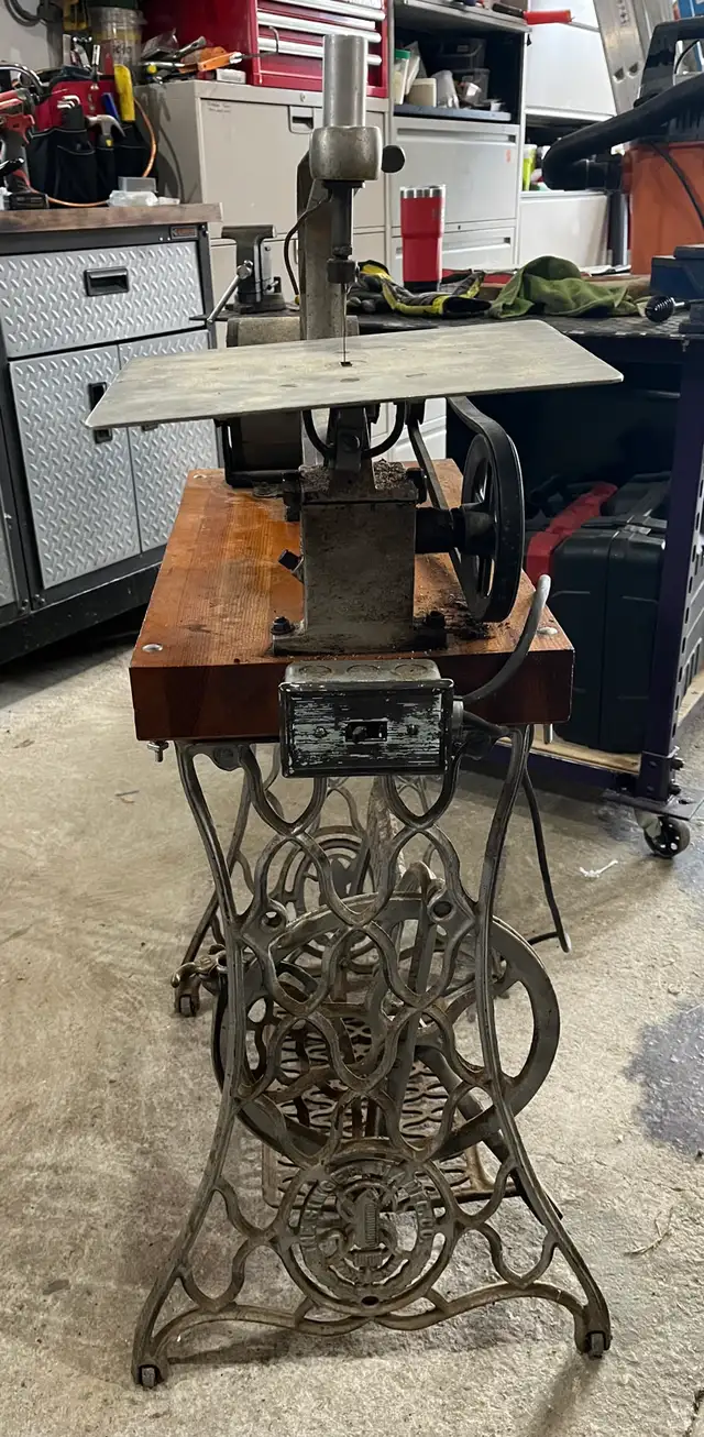 Antique scroll saw in Power Tools in Kingston - Image 4