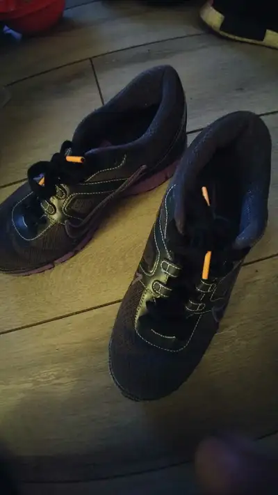 Hello Nike shoes for sale they are size 8, View more