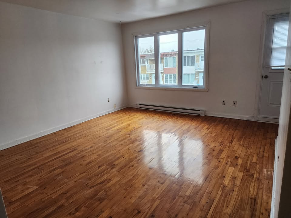 9231 25e Avenue Appartement 5 ½ à louer – St.Michel 3
