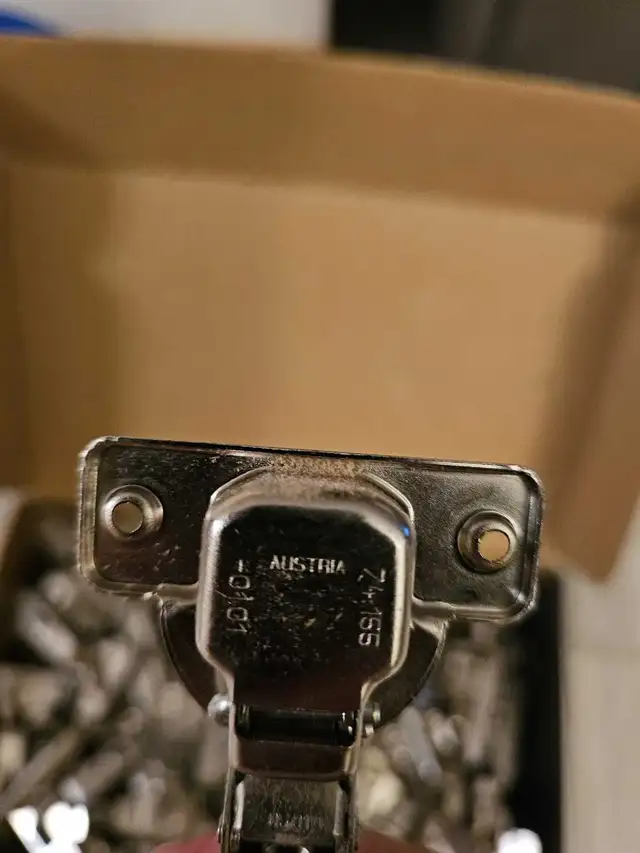 Cabinet Hinges (60 pieces)64661853009794121