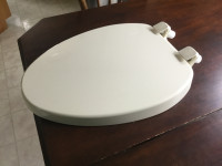 BRAND NEW AMERICAN STANDARD  TOILET SEAT NEVER USED