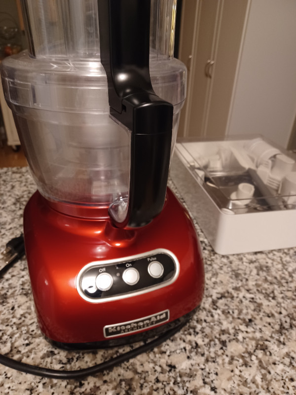 Kitchenaid food processor, Candy apple red in Processors, Blenders & Juicers in Mississauga / Peel Region