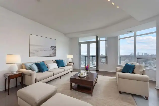 CONDO Rental- 1 Bed Den- Royal York Rd. Etobicoke-EXCLUSIVE