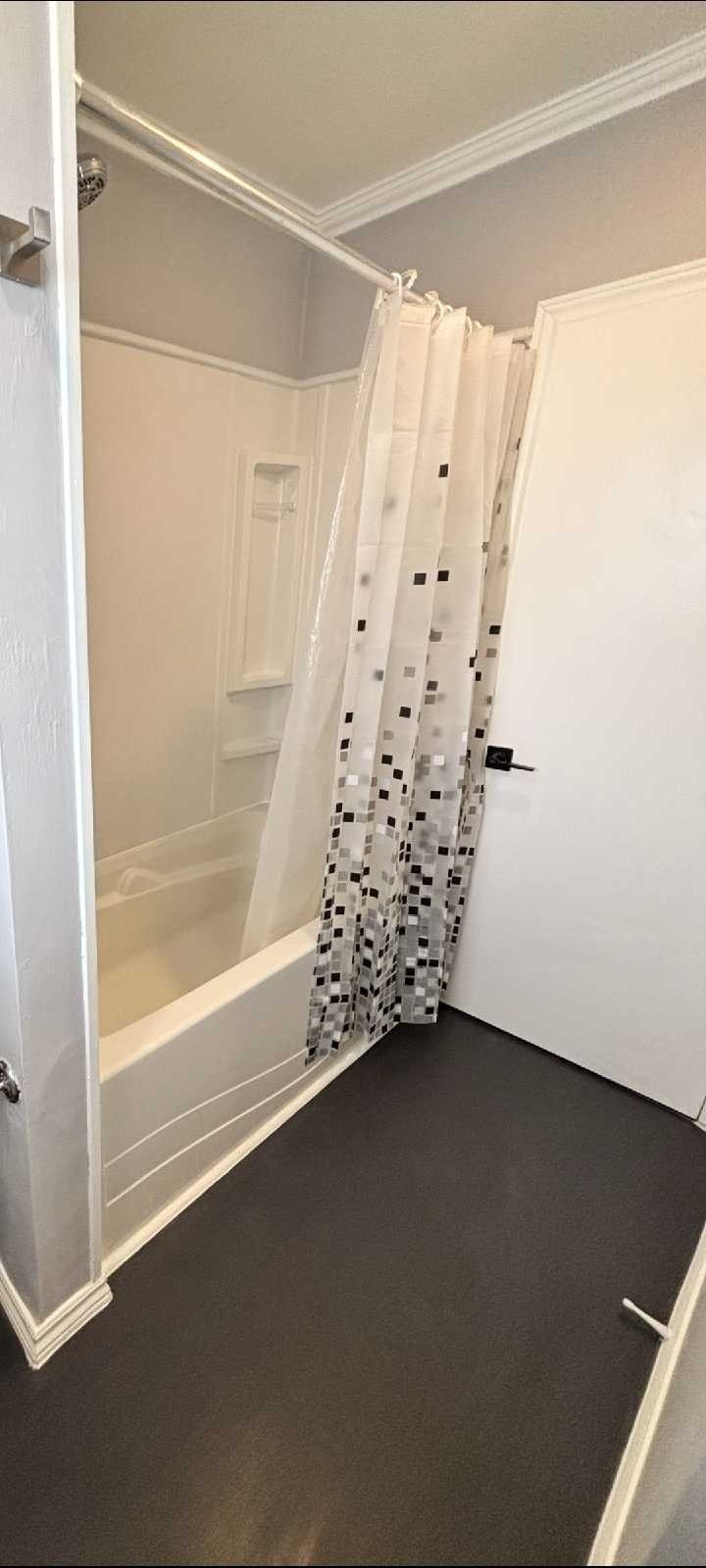 All Inclusive Main Floor 3BR (2+home office) 5