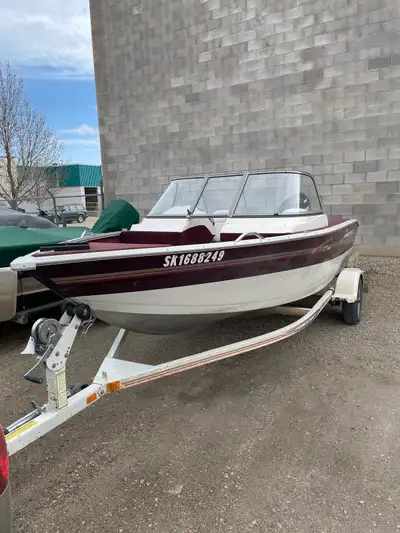 Seeking a 17' or so fishing boat with seating for minimum 4(prefer 5-6) behind a walk thru windshiel...