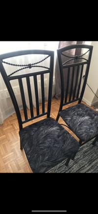 ********* MOVING SALE*********carpets, chair, mirror 