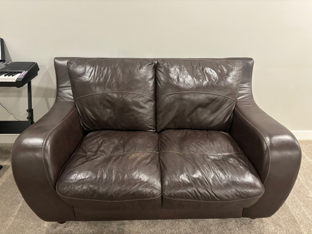 Couch and love seat  in Couches & Futons in Strathcona County - Image 2
