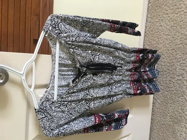 Girl clothing in Kids & Youth in Edmonton - Image 7