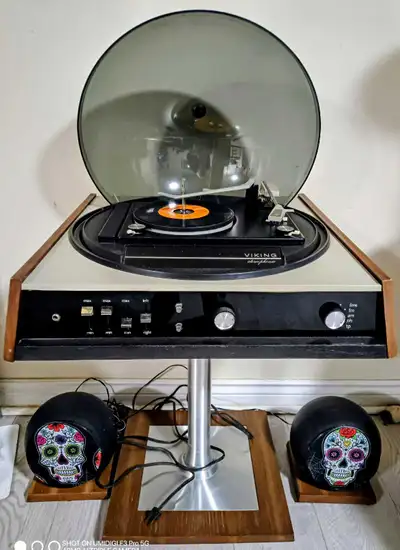 Vintage 1971 Viking  Space Age Stereo, View more
