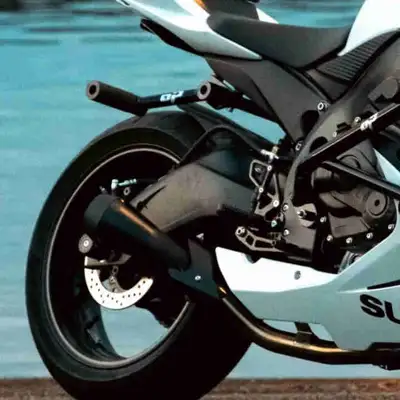 Retail @ $420 plus taxes (ad in photos) Baffle included and will throw in extra heatshield Price non...