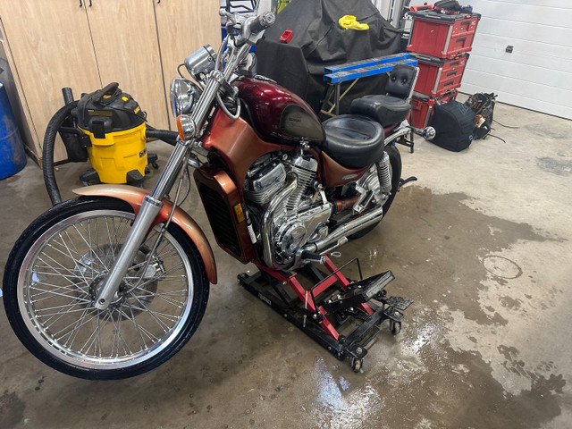 1996 Suzuki intruder 800 in Touring in Portage la Prairie - Image 2