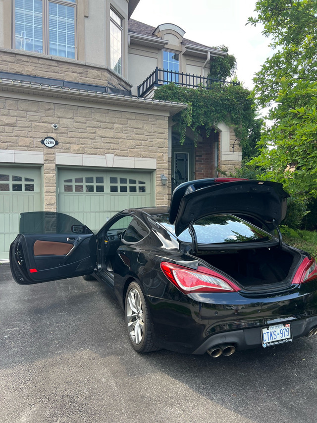 2016 Hyundai Genesis Coupe 3.8L V6 in Cars & Trucks in Mississauga / Peel Region - Image 4