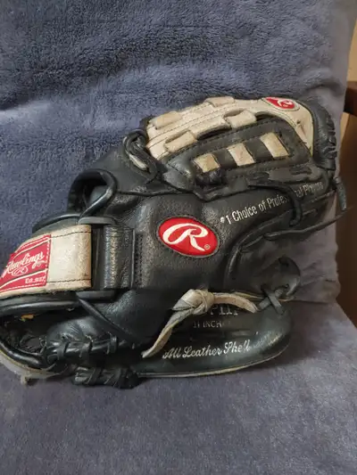 Rawlings CTCPP11 11" Baseball Glove, View more