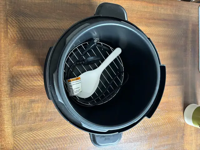 Crock•Pot Pressure Cooker in Microwaves & Cookers in Sarnia - Image 4