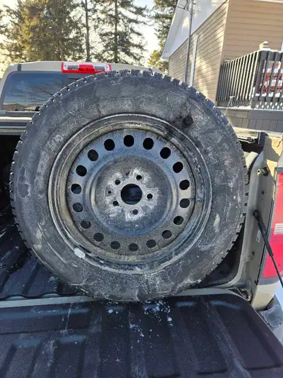 Firestone winterforce 2 winter tires, still brand new only 4 months old, need gone ASAP, size is 225...