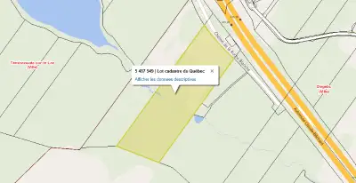 Située sur l'autoroute Trans-Canadienne Cadastre #5487941 Superficie de 147930m² (36.4 acres) Contac...