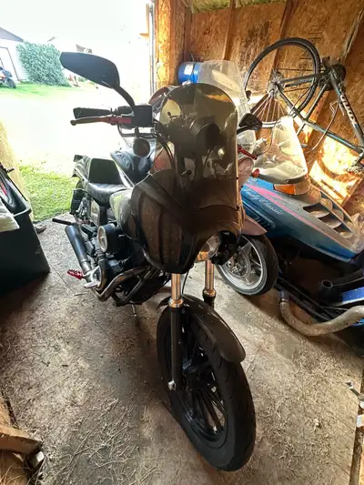 2005 super glide in excellent shape. Don’t want to sell but I barley use it. MSG with any questions.