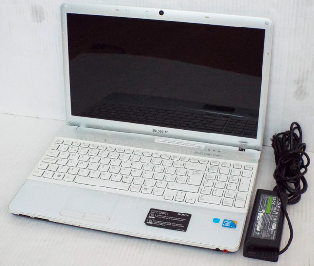 Sony VAIO 17 inches Laptop i3@2.27GHz, 500GB HDD, 4GB RAM ETC. in Laptops in Markham / York Region - Image 2