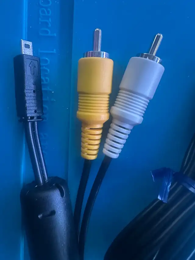 USB Mini-A to RCA Cable Adapter63654759054211120
